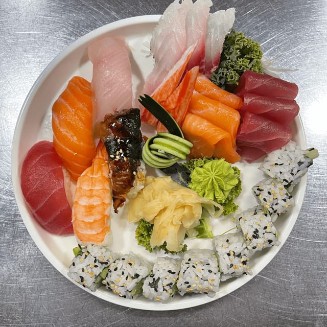 Sushi & Sashimi Dinner.