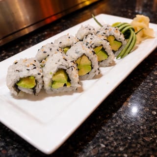 Avocado Roll*